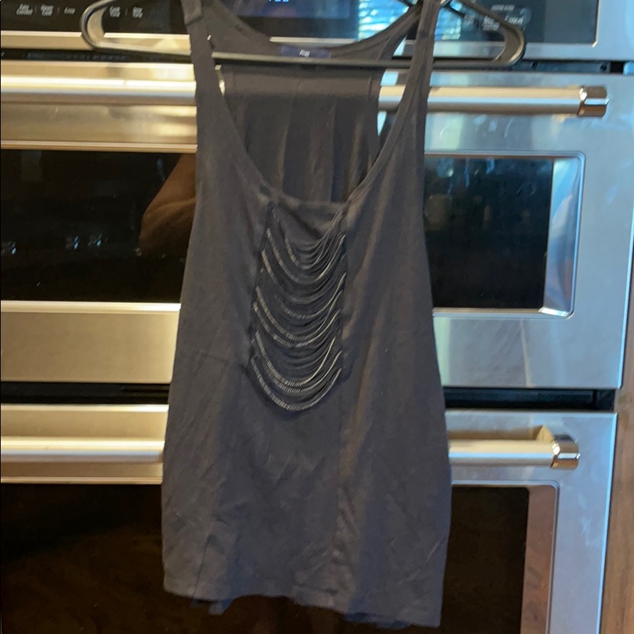 Gap Medium Tank